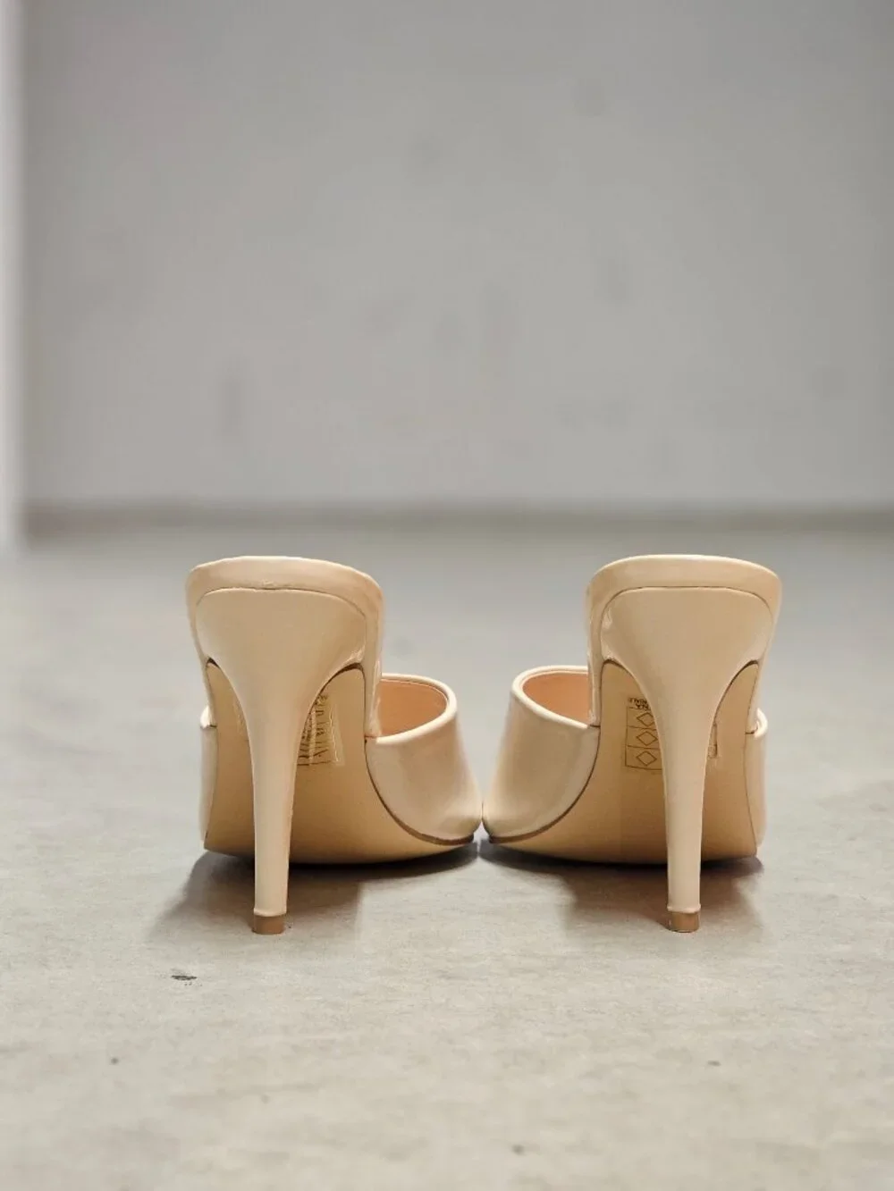 Nude Open-Toe Patent Leather High Heel Mules With Square Toe Design For Women